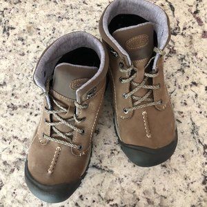 Brand New KEEN Women's Kaci Winter Mid Boots Size 8M
